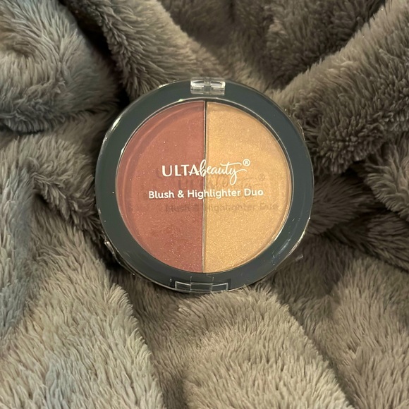🌈 3 for $10 🌟Pick 3 and Offer $10 🥰Ulta Beauty Blush & Highlighter Duo! - Picture 1 of 2